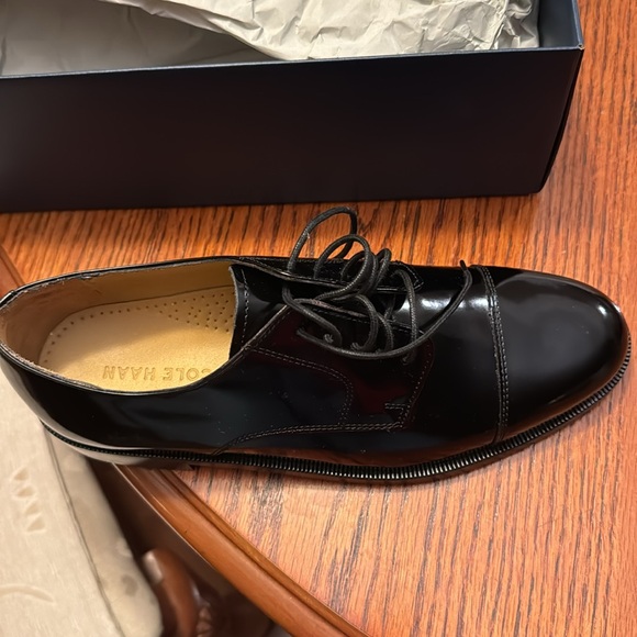 Cole HAAN  real leather black brand new still in box - Picture 2 of 3